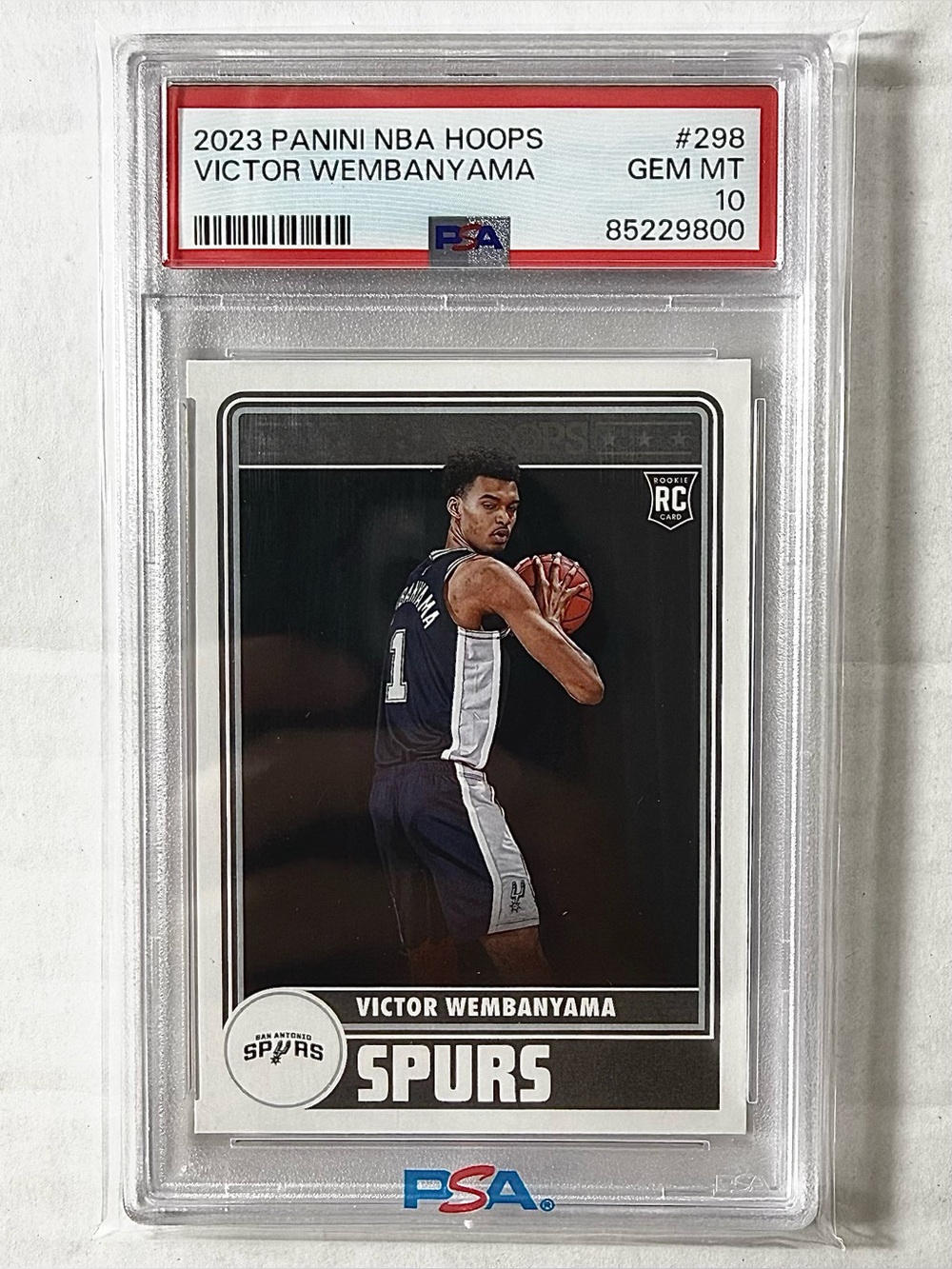 2023 Panini NBA Hoops Victor Wembanyama Rookie Card - San Antonio Spurs